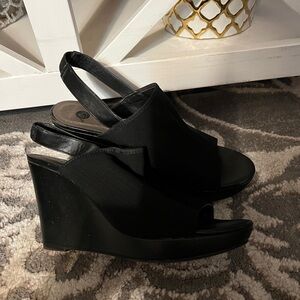 Dressbarn Black Slingback Wedge Sandals Shoes Sz 9.5